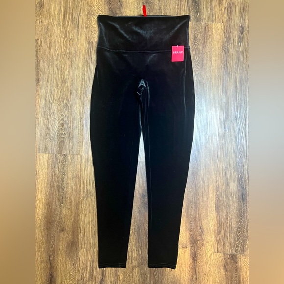 NWT - Spanx Black Velvet Leggings XL - Picture 1 of 9
